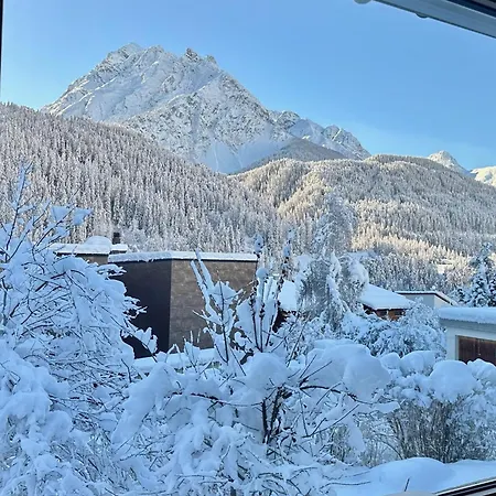 Im Chasa Stefania, Bergblicktraum Mit Garten Und Sauna Apartment *